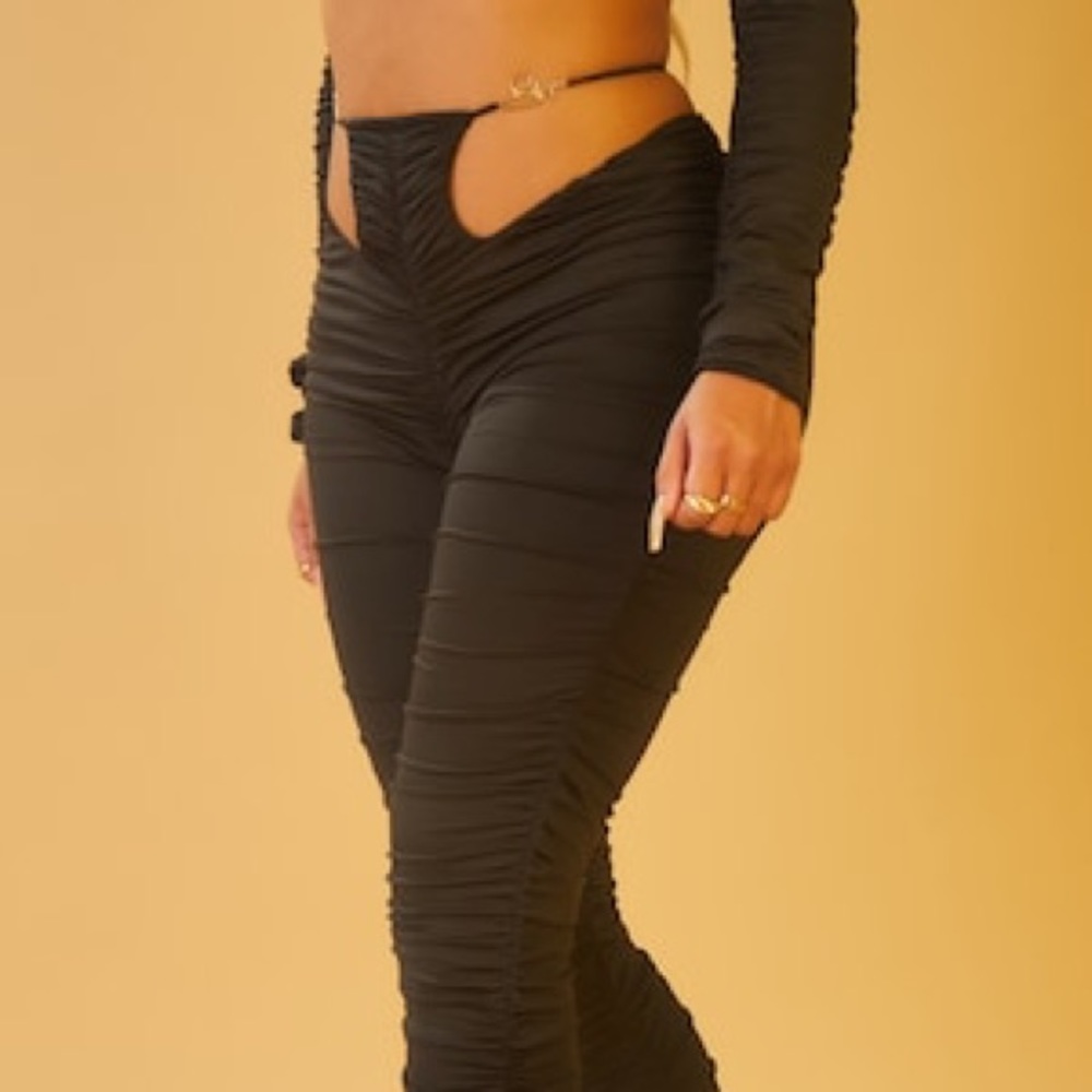 Pretty Little Thing Branded Trim Ruched Leggings